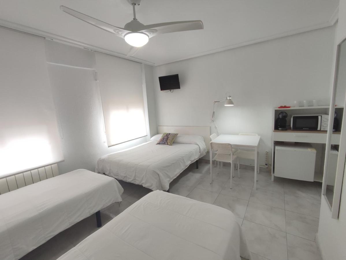 סנטנדר Hostal Lucy מראה חיצוני תמונה