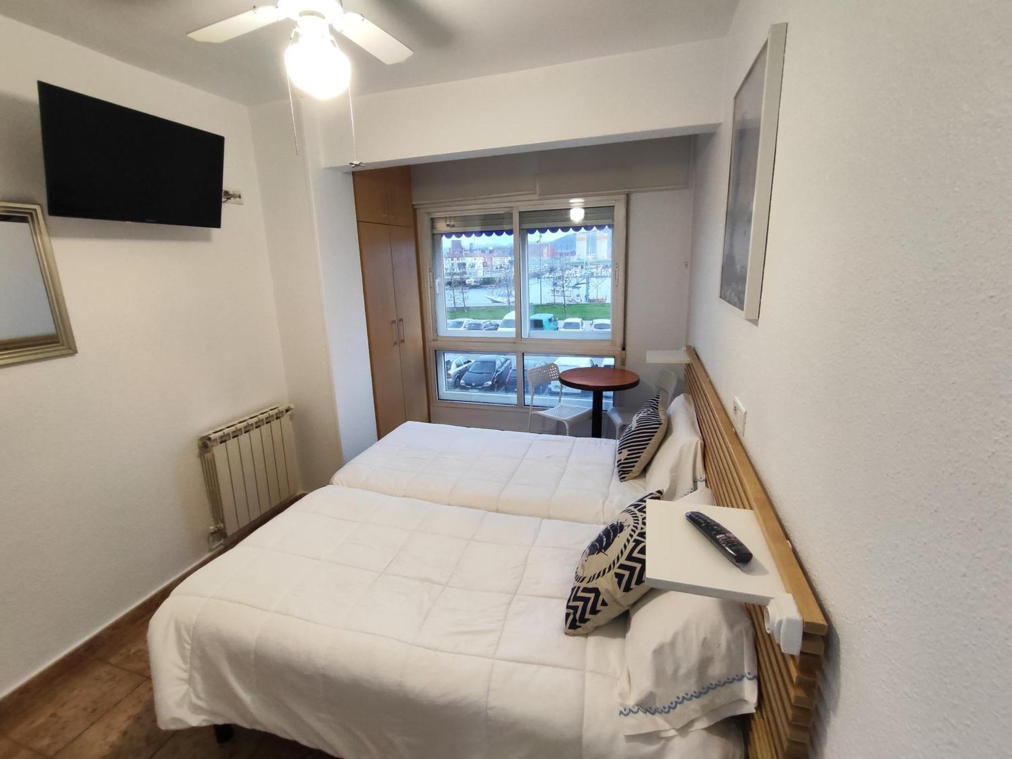 סנטנדר Hostal Lucy מראה חיצוני תמונה
