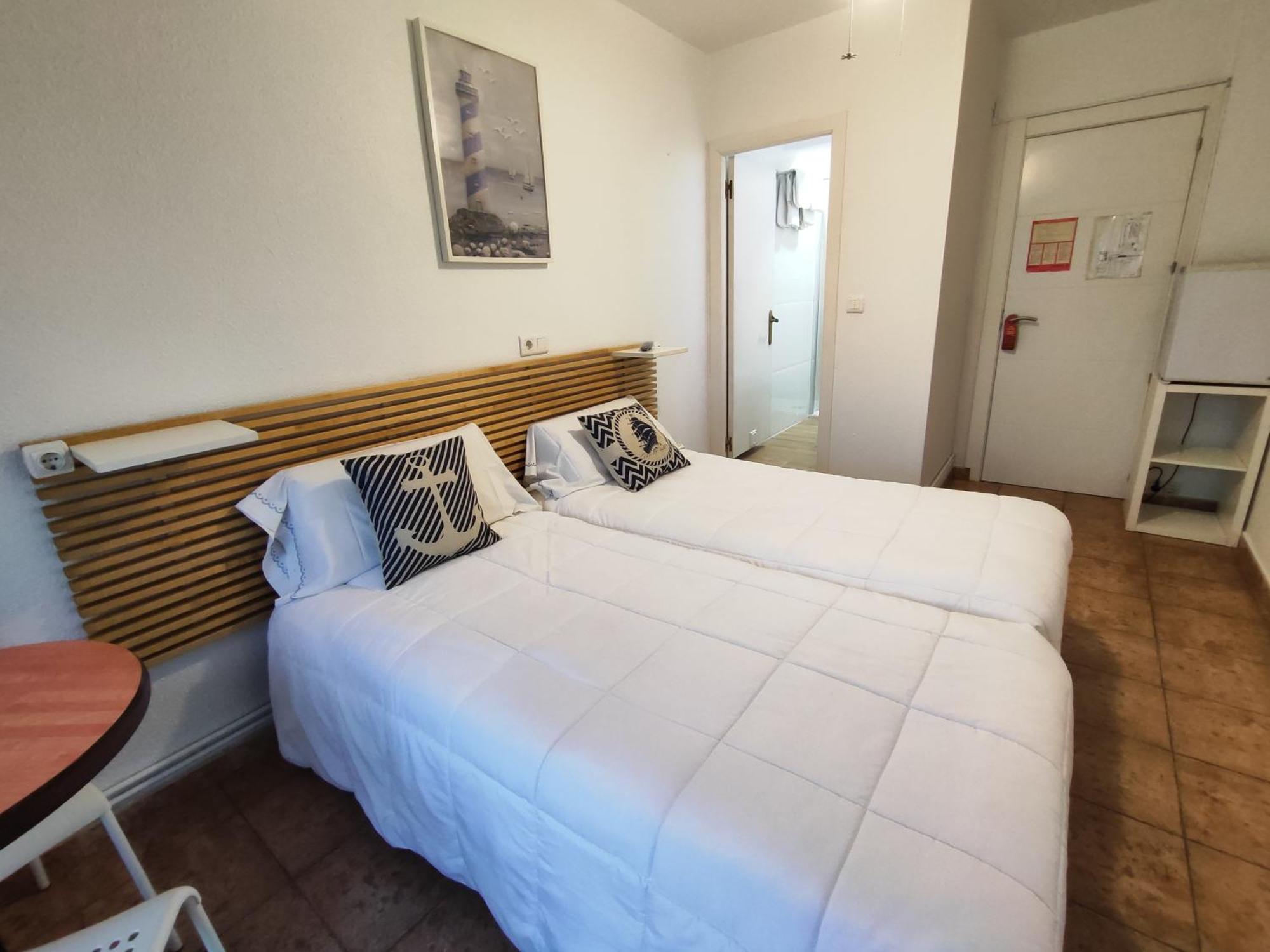 סנטנדר Hostal Lucy מראה חיצוני תמונה