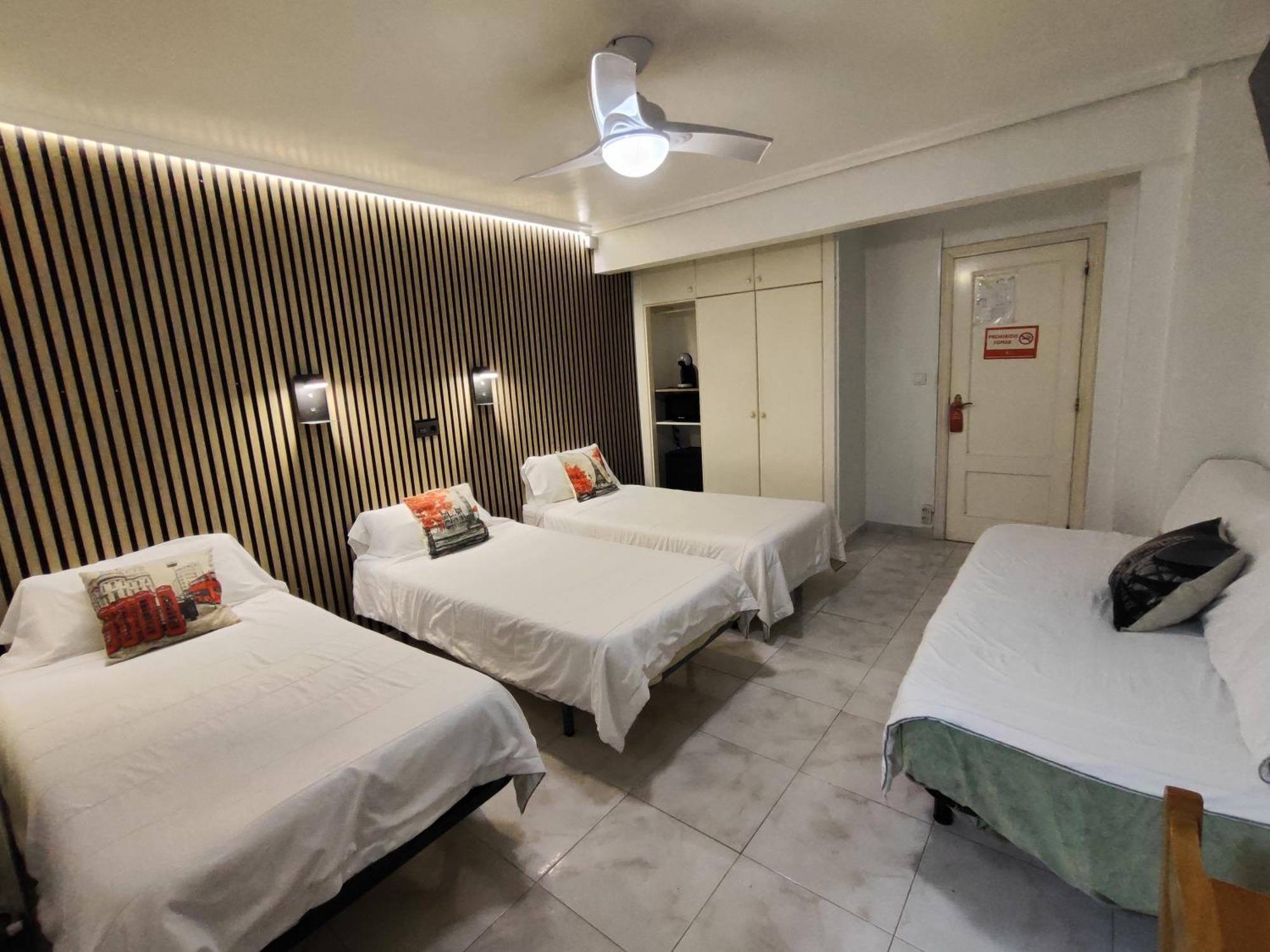 סנטנדר Hostal Lucy מראה חיצוני תמונה