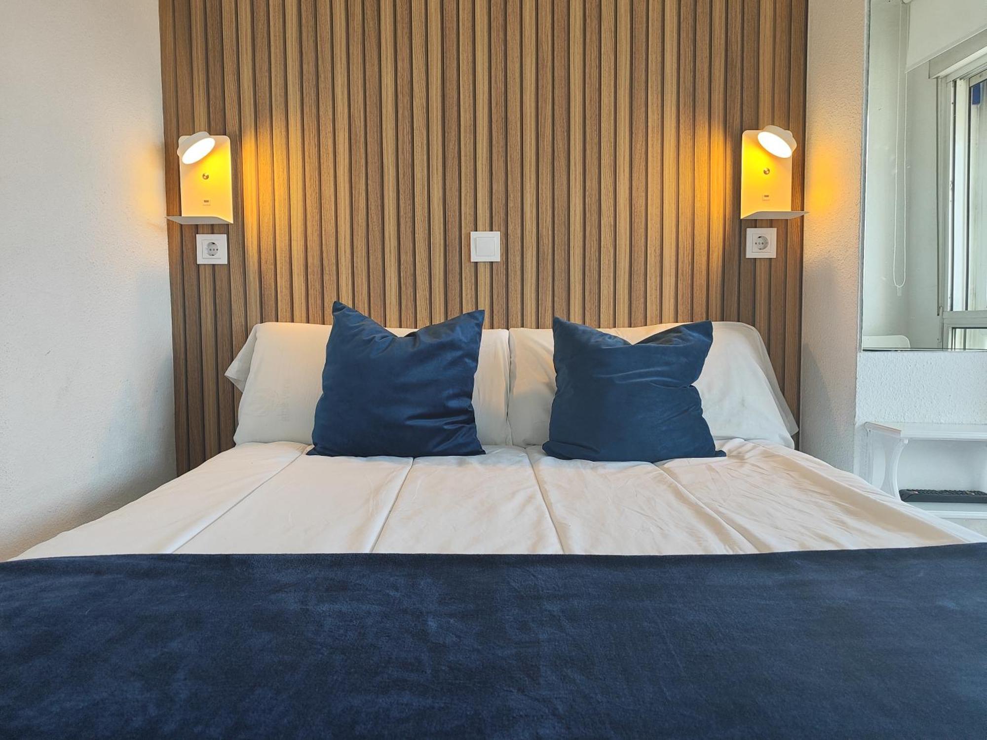 סנטנדר Hostal Lucy מראה חיצוני תמונה